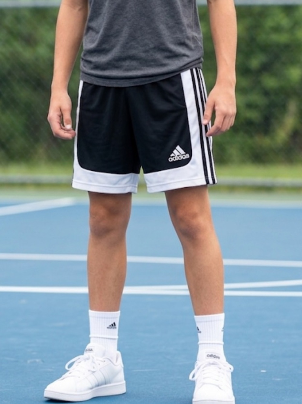 Adidas Boys Youth Athletic Basketball Shorts Black White Three Stripe Size S